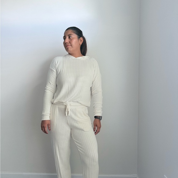 Cream Ribbed Lounge Set - Picture 1 of 3